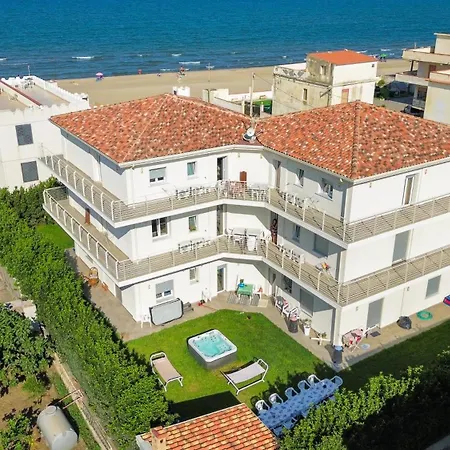Laguna Blu - Panoramic View, Very Close To The
